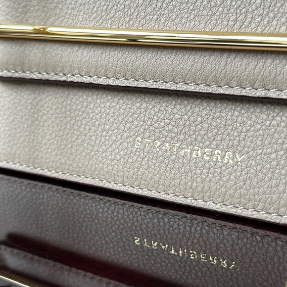 ⭐️⭐️⭐️SOLD⭐️⭐️⭐️  STRATHBERRY East-West Leather Chain Shoulder Bag - Picture 12 of 16